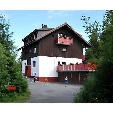 Schlesierhaus *